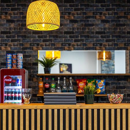 Hotel A4 Wroclaw - Bielany Bielany Wrocławskie Eksteriør billede