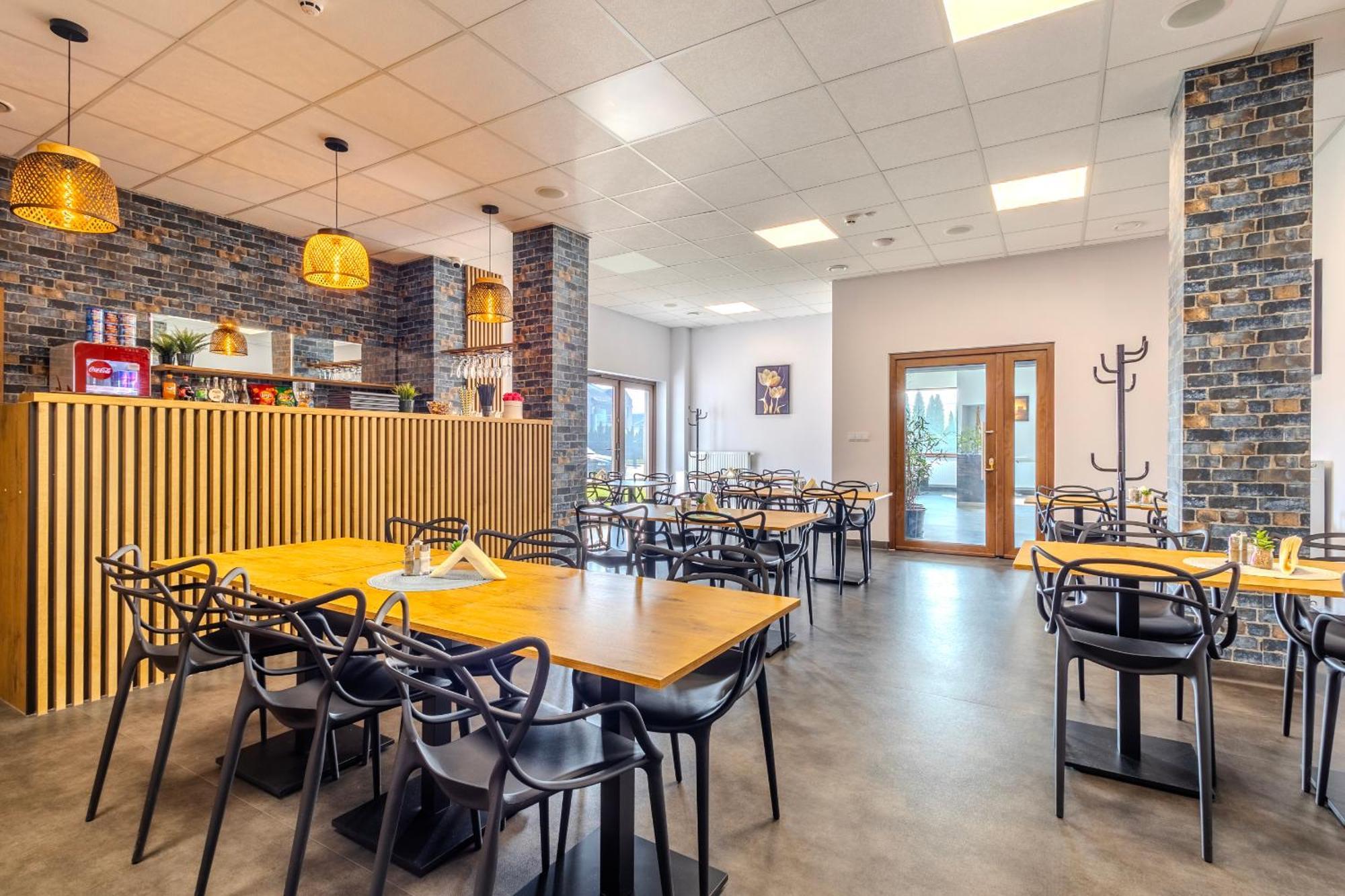 Hotel A4 Wroclaw - Bielany Bielany Wrocławskie Eksteriør billede